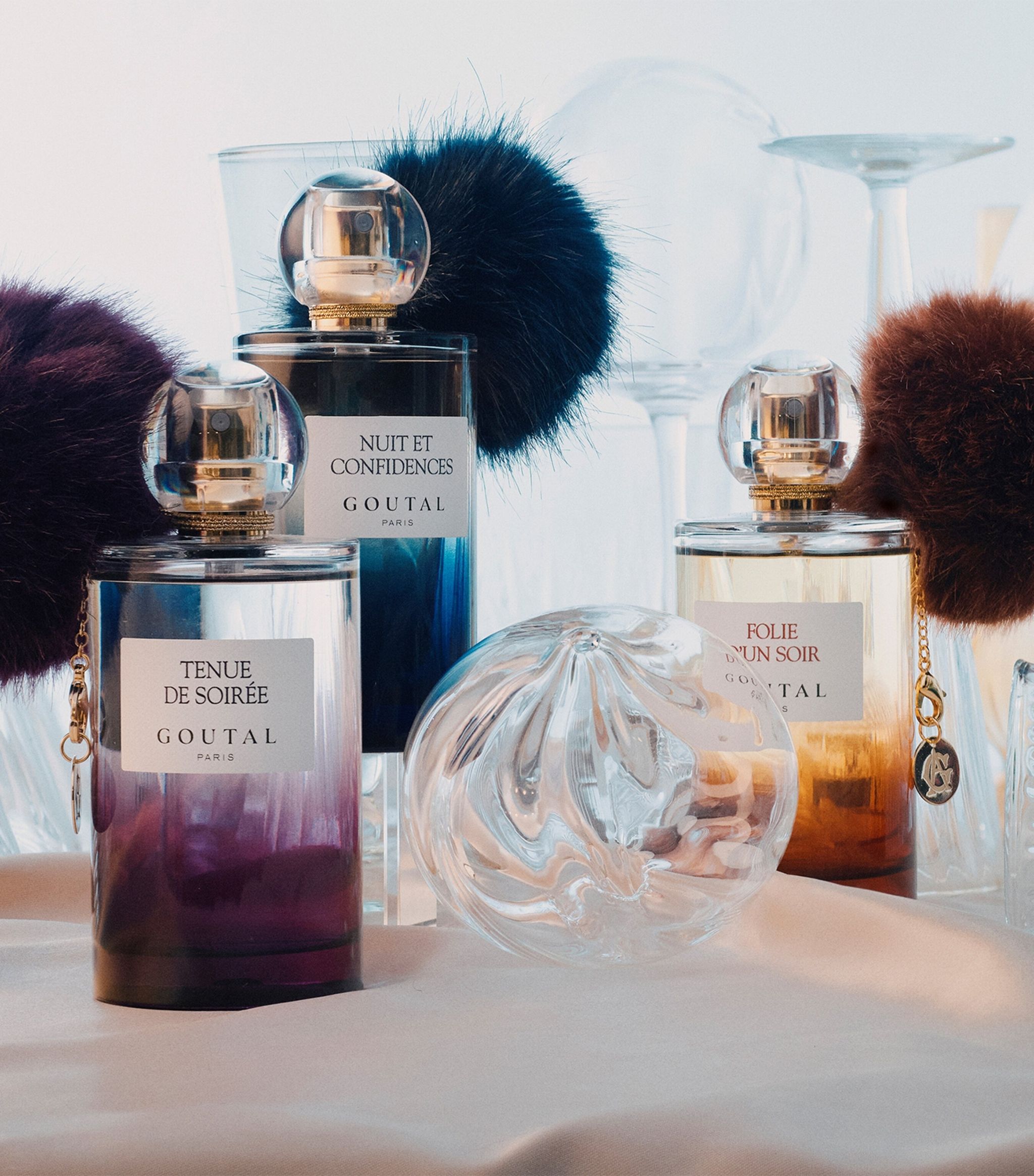 Annick Goutal Tenue de Soiree 1,5 ml 0,05 Oz. offisiell parfymeprøve parfymetester Annick Goutal Tenue de Soiree 1,5 ml 0,05 Oz. offisiell parfymeprøve parfymetester
