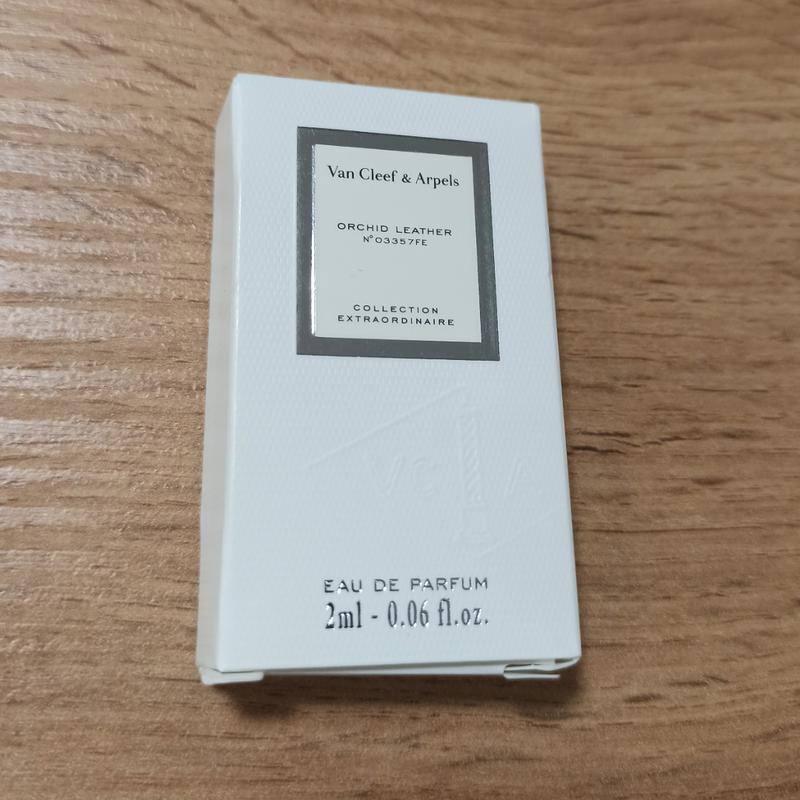 Van Cleef & Arpels Orchid Leather 2ml hivatalos parfüm minta, Van Cleef & Arpels Orchid Leather 2ml campione di profumo ufficiale, Van Cleef & Arpels Orchid Leather 2ml amostra official de parfyme, Van Cleef & Arpels Orchid Leather 2ml Mest offisiell